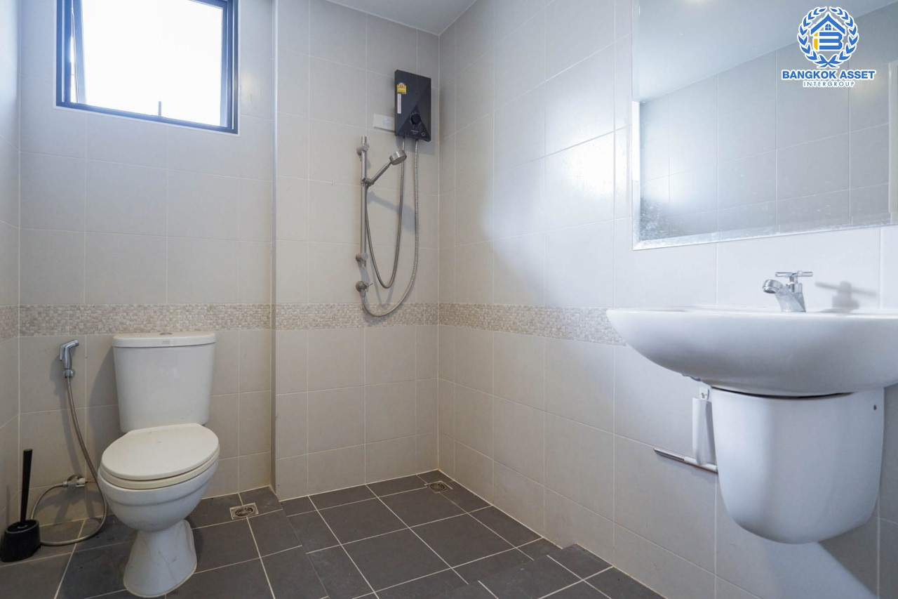 *****บ้านเดี่ยวมือสองย่านนนทบุรี ม.เซนโทร เวสต์เกต กาญจนาภิเษก คุณภาพแบรนด์ AP เนื้อที่มากถึง 52.2 ตร.ว. ฟังก์ชัน 3 ห้องนอน 2 ห้องน้ำ 2 ที่จอดรถ พร้อมของแถมมากมาย  บนทำเลเยี่ยม ใกล้เซ็นทรัลเวสต์เกต และรถไฟฟ้าสายสีม่วง "สถานีคลองบางไผ่"